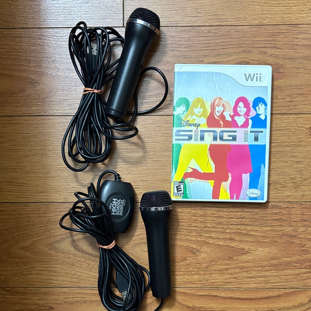 Sing It for Wii with 2 Microphones